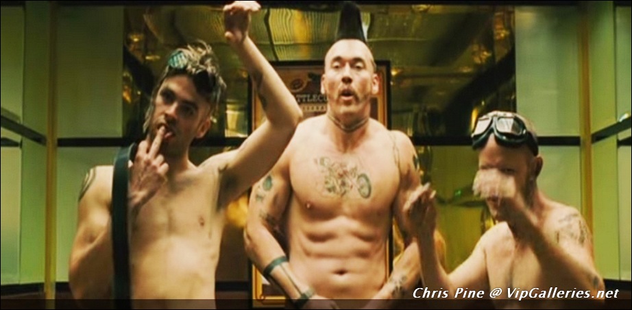 Chris Pine nude