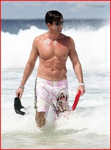 Robert Rey nude photo