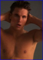 Robbie Amell nude photo