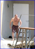 Jason Statham nude photo