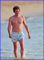 Hugh Grant nude photo