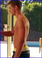 Liam Hemsworth nude photo