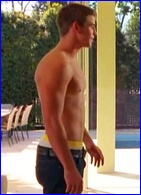 Liam Hemsworth nude photo