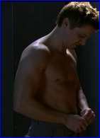 Jeremy Renner nude photo