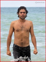 Adrian Grenier nude photo