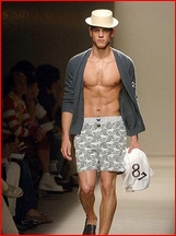 Evandro Soldati nude photo