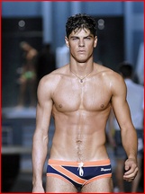 Evandro Soldati nude photo