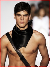 Evandro Soldati nude photo