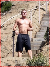 Ryan Phillippe nude photo