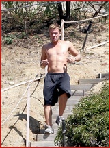 Ryan Phillippe nude photo