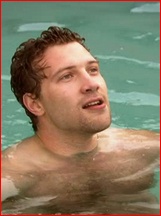 Jai Courtney nude photo