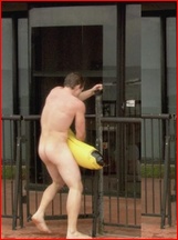 Jai Courtney nude photo