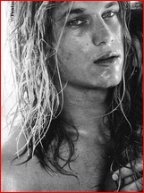 Travis Fimmel nude photo