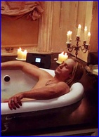 Alexander Skarsgard nude photo