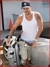 Kevin Federline nude photo