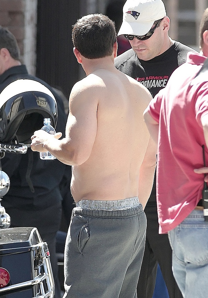 Mark Wahlberg paparazzi shirtless photos