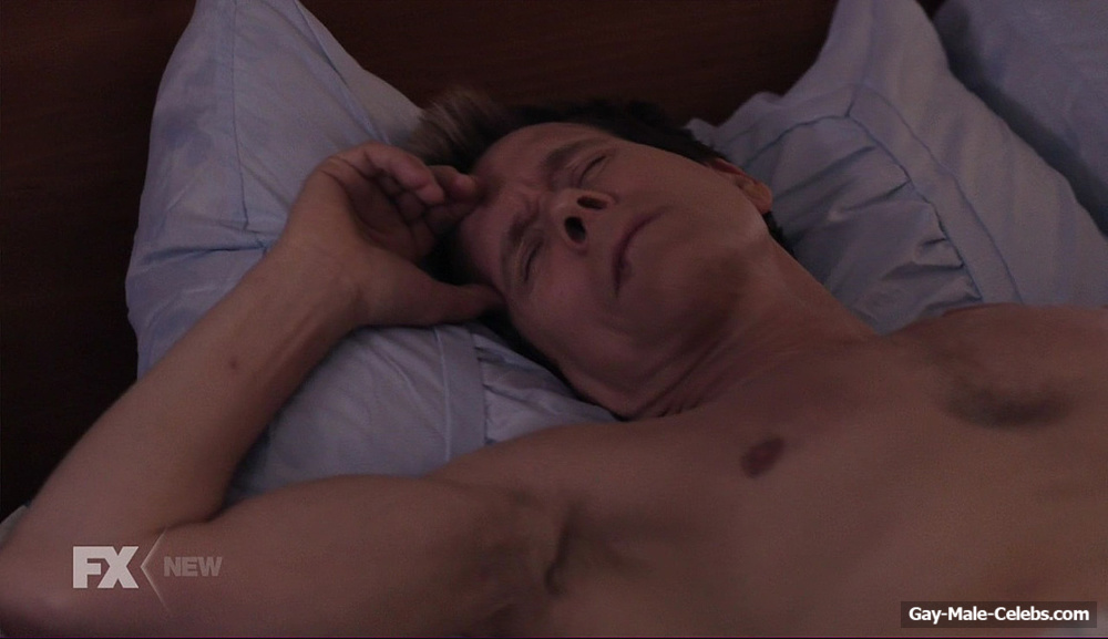 Kevin Bacon Shirtless in The Following 3-11