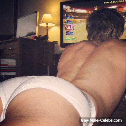 Niall Horan Nude Ass and Underwear Photos