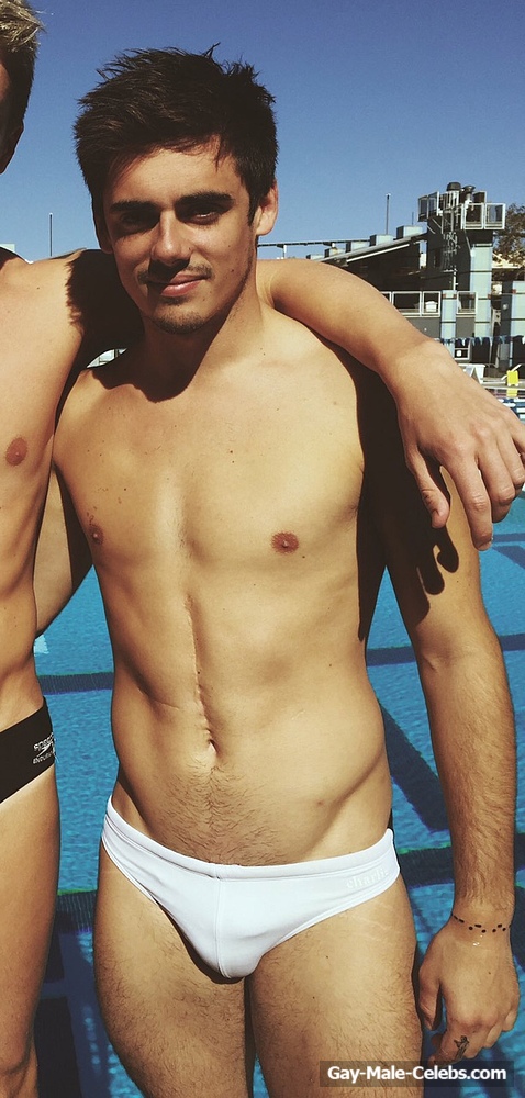 Chris Mears Shirtless Sexy Shots
